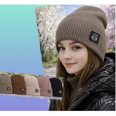 Шапка жіноча одинарна в’язка, розмір 55-57, модель шестиклінка, кругла по голові