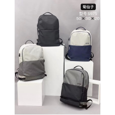 Рюкзак модель S397, розмір 45×30×15 см. Місткий та зручний, з фронтальною кишенею, декором EXTREME, боковими відділеннями та широкими лямками. Підходить для школи, подорожей і щоденного використання. Різні кольори. Опт.