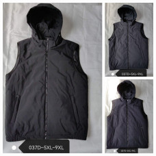 Чоловічий утеплений жилет з капюшоном. Легка модель на блискавці з двома боковими кишенями. Розміри 5XL–9XL. Зручний для щоденного носіння в прохолодну погоду. Опт.