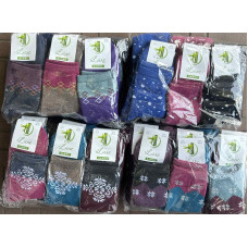 Жіночі махрові шкарпетки з малюнком . Теплі, м’які та зручні. Розмір 36–41, асорті кольорів.