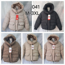 Жіночий пуховик 041. Розміри M–3XL. Кольори: чорний, капучино, бежевий, молочний. Модель з глибоким капюшоном і накладними кишенями. Пачка 4 шт одного кольору. Опт від 1 пачки.