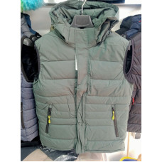 Чоловіча молодіжна жилетка LI-A01. Плащівка норма, стильний колір графіт. Розміри 48–56. У фасовці 5 штук. Практична та зручна модель.