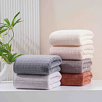 Рушники для обличчя з мікрофібри, розмір 50×100 см. М'які, приємні на дотик, добре вбирають вологу. Ідеальні для щоденного використання. Упаковка 6 штук, різні кольори. Опт.