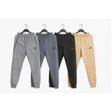 Чоловічі спортивні штани. Тканина: Double Face 320 г/м². Розміри: M–L–XL–2XL–3XL. Зручні, теплі та практичні.