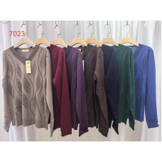 Жіночий светр , кашемір. Розмір 50–56. Теплий, м’який, приємний на дотик. Декор з візерунком у вигляді дельфінів і стразами. Асорті кольорів.