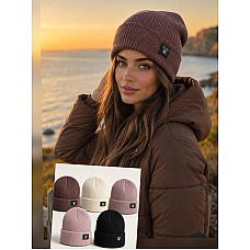 Жіноча вязана шапка бини BOUTIQUE (одинарна в'язка з відворотом, розмір 54-56, уп. 5 шт)