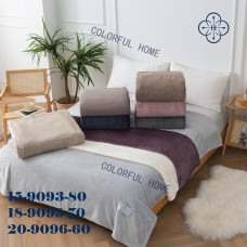 Плед євро 200×230 см, мікрофібра з тисненням. Дуже м’який, ніжний на дотик. Колір — мікс. Упаковка — сумка. Опт від 5 шт.